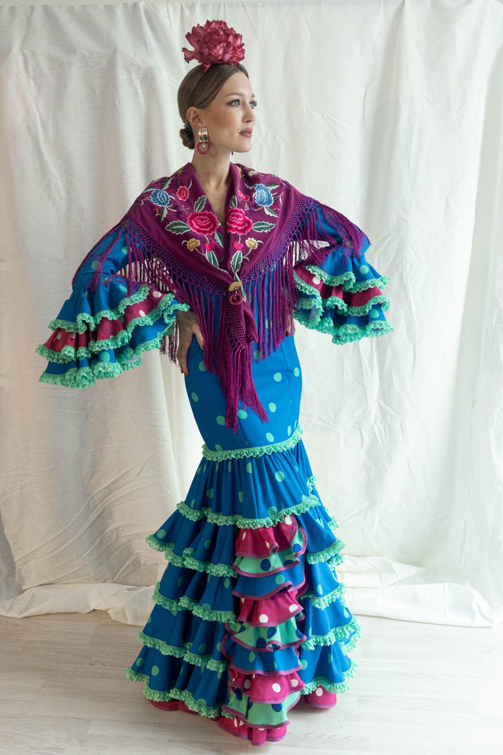 Traje De Flamenca Nico Y Exclusivo Modelo Fondo Azul Lunar